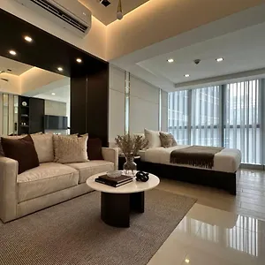 Uptown Parksuites Bgc Тагиг