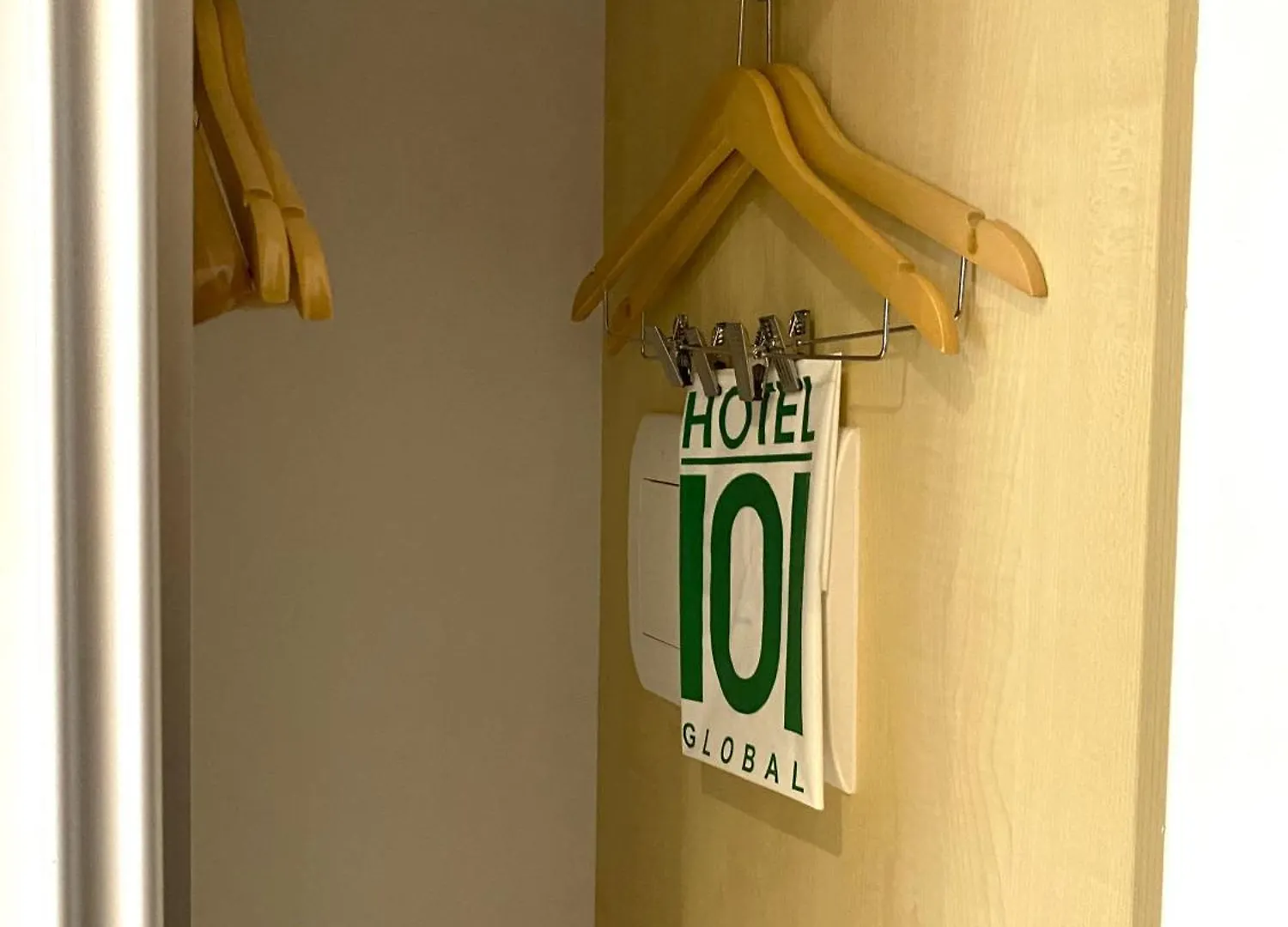 Hotel101 - Fort Taguig Hotel